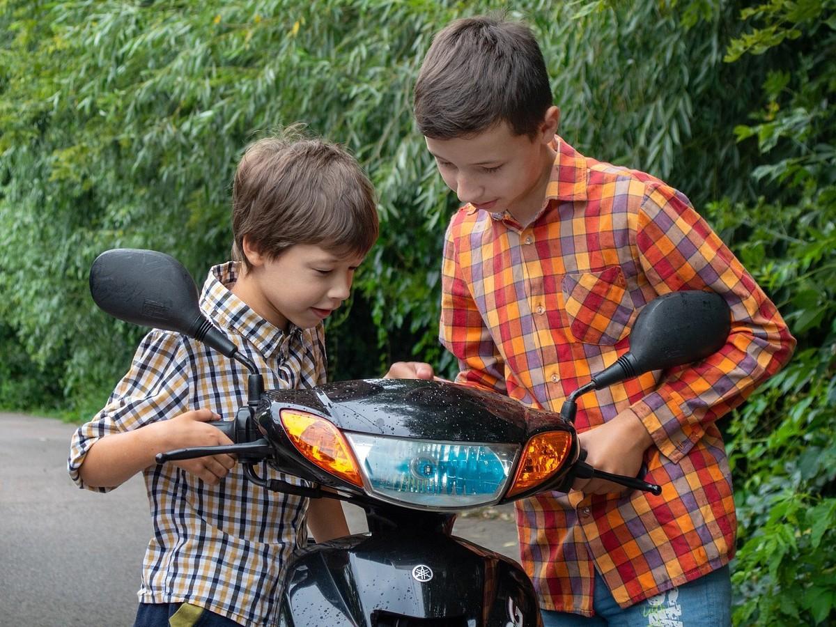 Esplorare Tenerife Sud con Mariposarent Il Vantaggio del Noleggio di Motorini 1