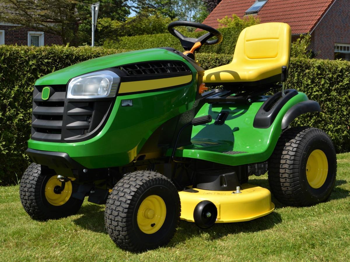 Scegliere il miglior trattore tagliaerba una guida completa